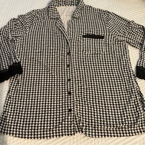 Soma Black and White cool nights sleep top